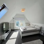 Im Dg / 5 Min Zur Messe Daire Berlin