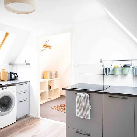 Im Dg / 5 Min Zur Messe * Berlin